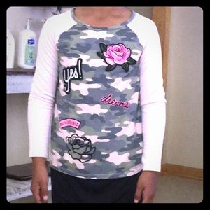 Girls’ long sleeve